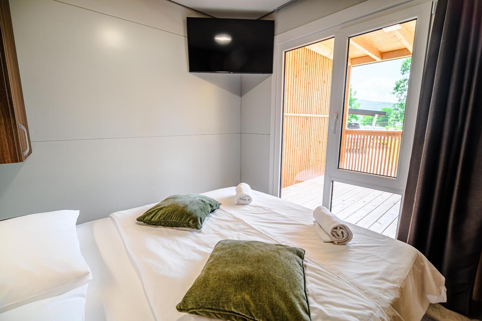 Premium Mobile Homes With Thermal Riviera Tickets Catez ob Savi Esterno foto